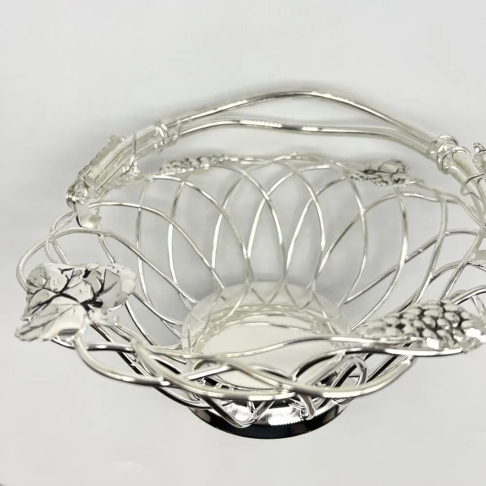 VTG Studio Silversmiths Silverplate Fruit Basket Bowl Wire Metal Round Grapevine